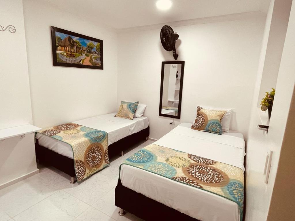 Hotel Eterna Primavera ميديلين المظهر الخارجي الصورة